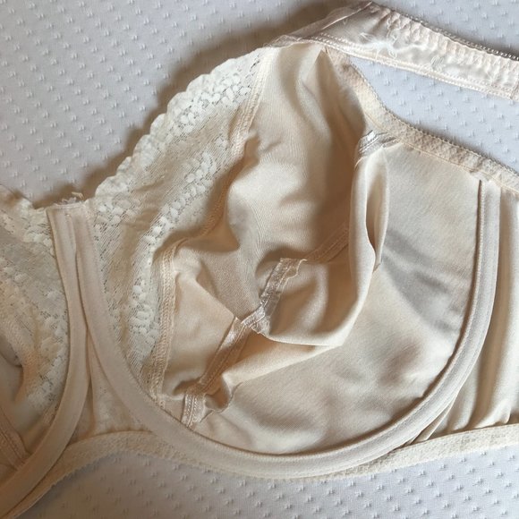 Cacique 44DD White Lace Unlined Bra - Picture 6 of 8